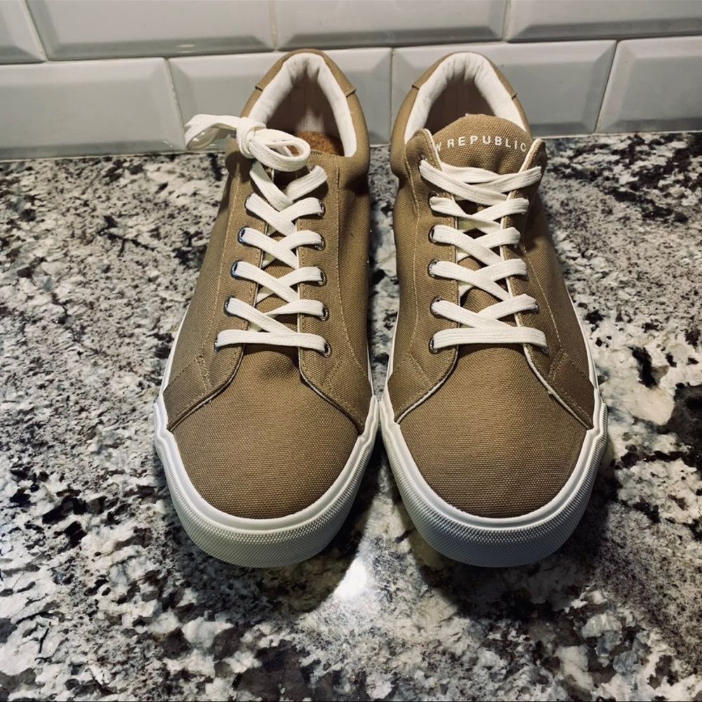 Sneakers New‎ Republic Sneakers